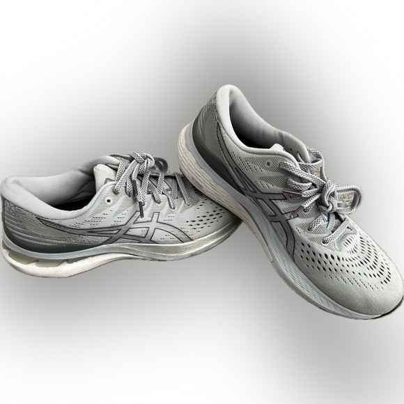 ASICS Gel Kayano 28 Running Shoes | Women’s Size 9.5 - Picture 4 of 12